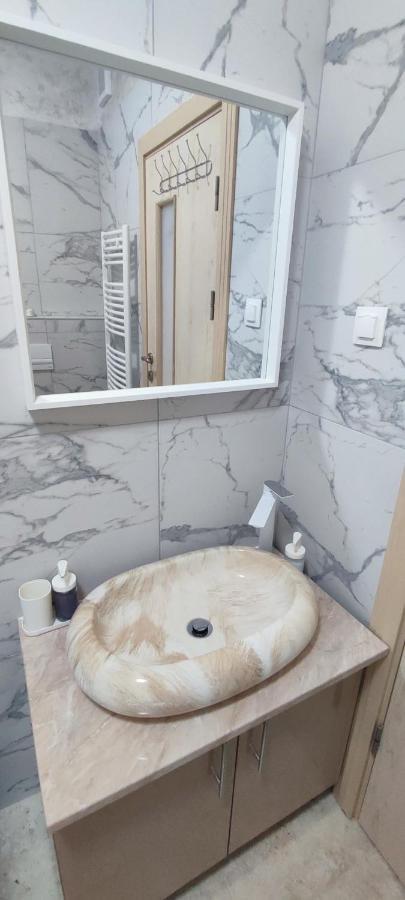 Jacuzzi Belle View Sinaia-Free Parking Apartamento Exterior foto